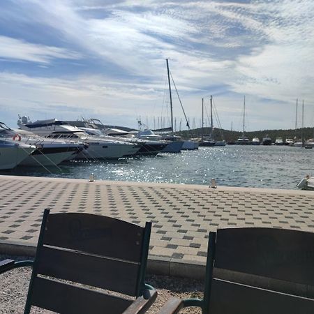Apartman As Pirovac Εξωτερικό φωτογραφία